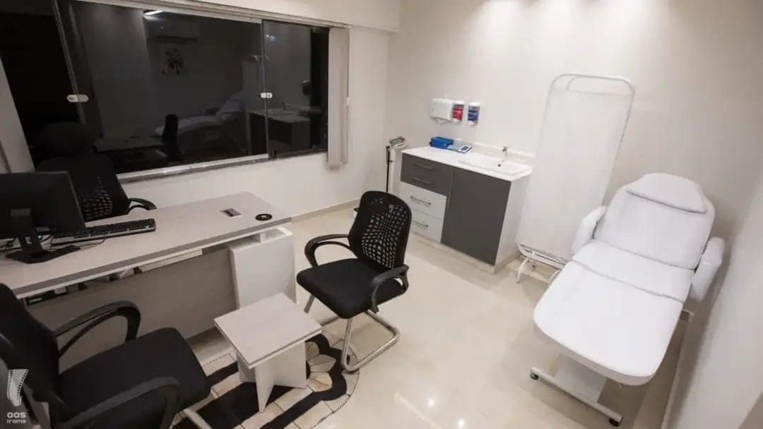 Inside Dr. Refaai's clinic